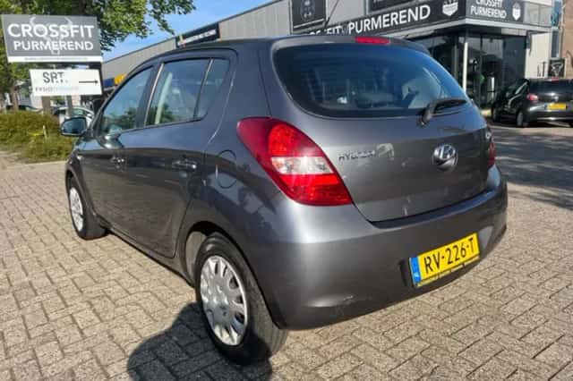 Hyundai i20 (2011) thumbnail 5