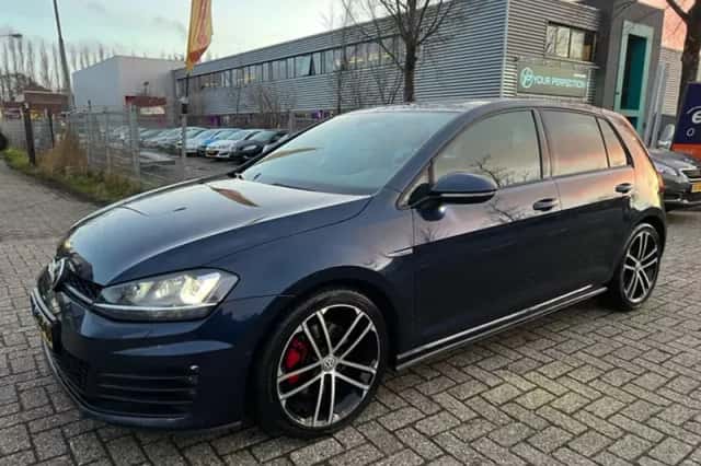 Volkswagen Golf (2014) thumbnail 2