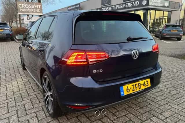 Volkswagen Golf (2014) thumbnail 4