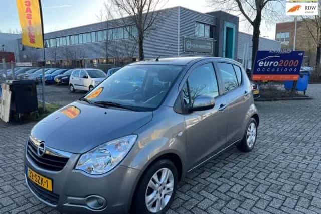 Opel Agila (2011) thumbnail 1