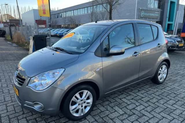 Opel Agila (2011) thumbnail 2