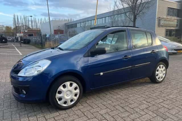 Renault Clio (2007) thumbnail 2