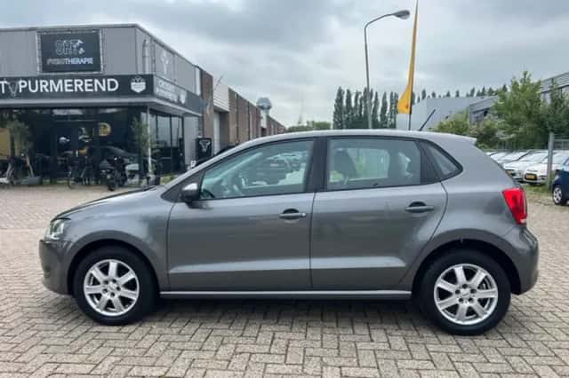 Volkswagen Polo (2009) thumbnail 3