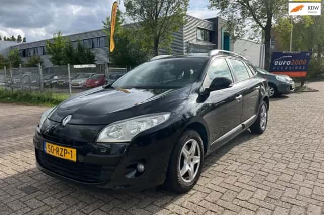 Renault Mégane (2011) thumbnail 1