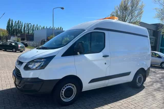 Ford Transit Custom (2013) thumbnail 2
