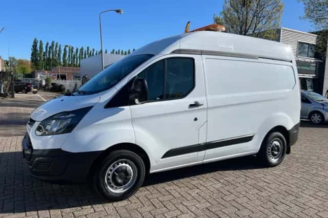 Ford Transit Custom (2013) thumbnail 2