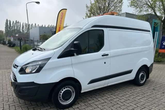 Ford Transit Custom (2013) thumbnail 2