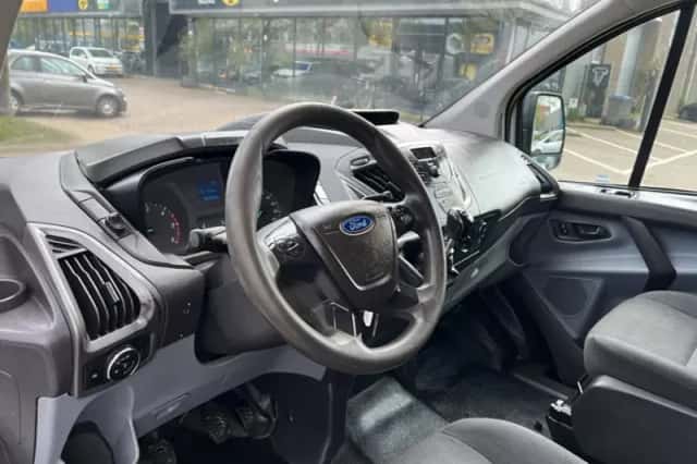 Ford Transit Custom (2013) thumbnail 6