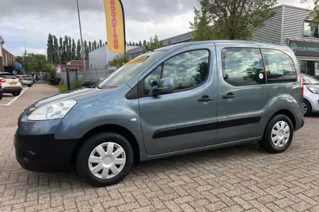 Peugeot Partner (2013) thumbnail 3