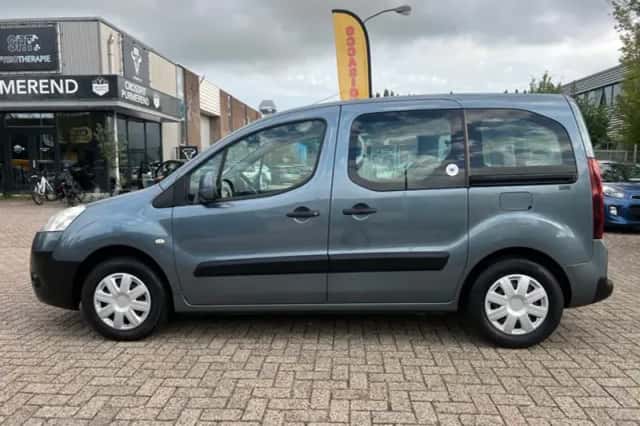 Peugeot Partner (2013) thumbnail 4