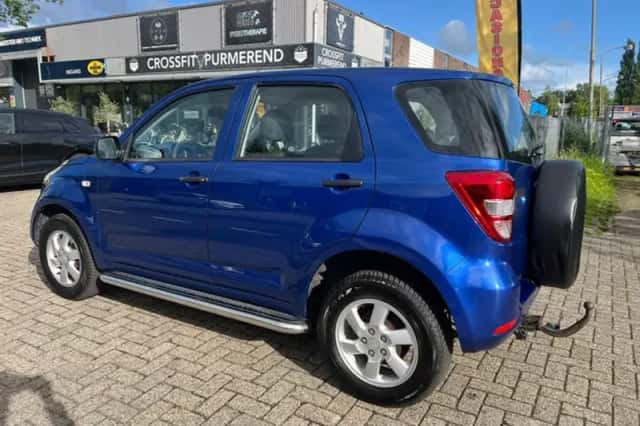 Daihatsu Terios (2009) thumbnail 3