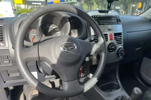 Daihatsu Terios (2009) thumbnail 6