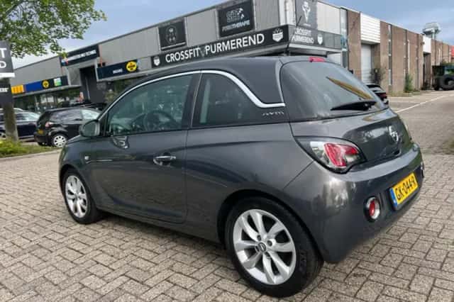 Opel Adam (2015) thumbnail 4