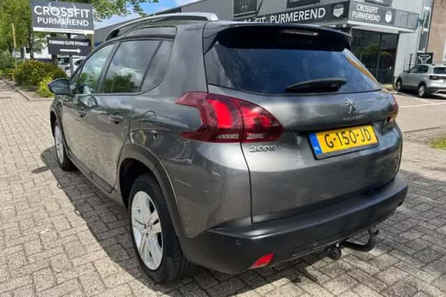 Peugeot 2008 (2019) thumbnail 4