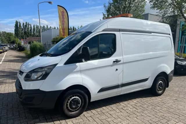 Ford Transit Custom (2013) thumbnail 2