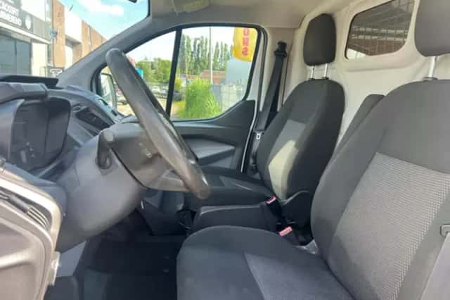 Ford Transit Custom (2013) thumbnail 6
