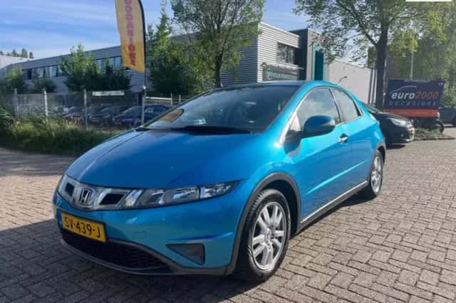 Honda Civic (2010) thumbnail 1