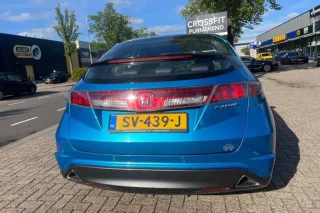 Honda Civic (2010) thumbnail 5