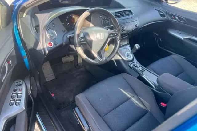 Honda Civic (2010) thumbnail 6