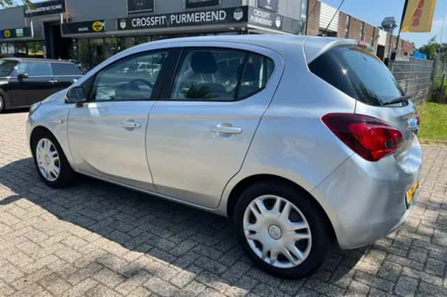 Opel Corsa (2017) thumbnail 3