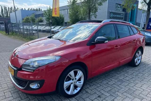 Renault Mégane (2013) thumbnail 2