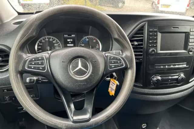 Mercedes-Benz Vito (2016) thumbnail 6