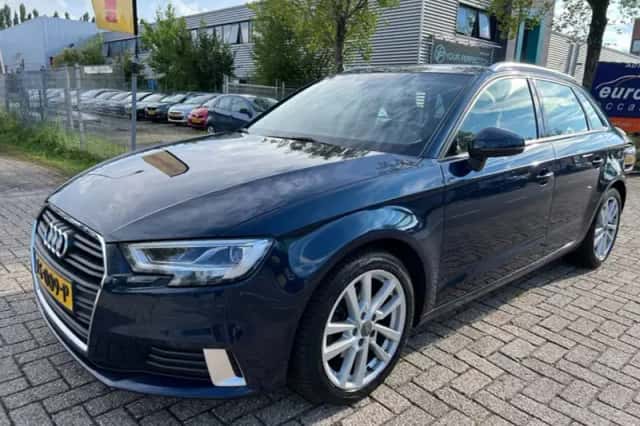 Audi A3 (2017) thumbnail 2