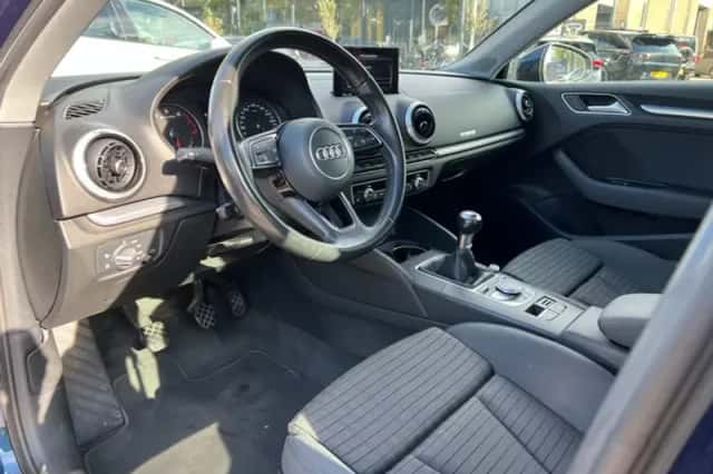 Audi A3 (2017) thumbnail 5