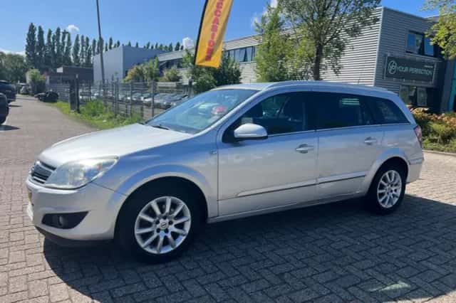 Opel Astra (2007) thumbnail 2