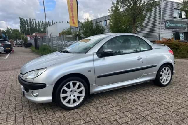 Peugeot 206 (2003) thumbnail 2