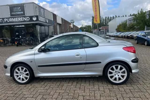 Peugeot 206 (2003) thumbnail 3