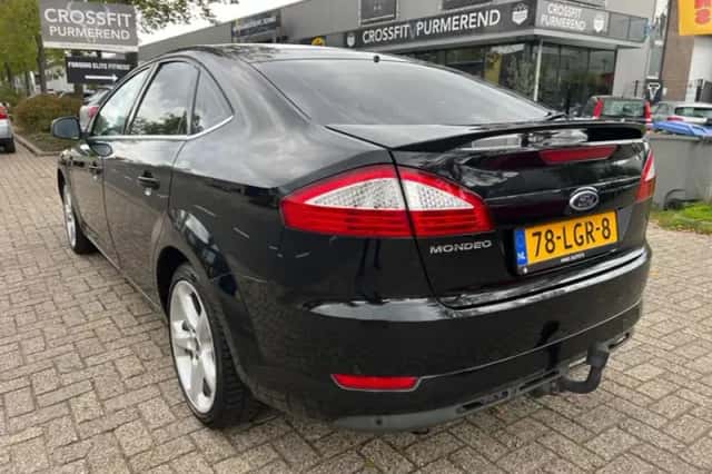 Ford Mondeo (2010) thumbnail 4