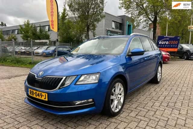 Škoda Octavia (2017) thumbnail 1
