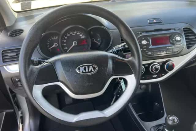 Kia Picanto (2013) thumbnail 6