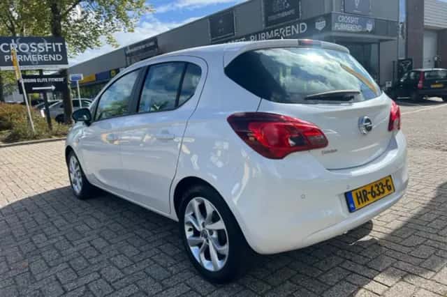 Opel Corsa (2015) thumbnail 3