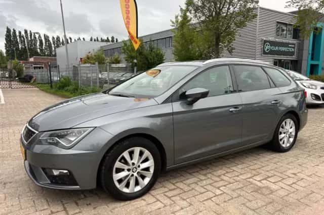 SEAT Leon (2017) thumbnail 2