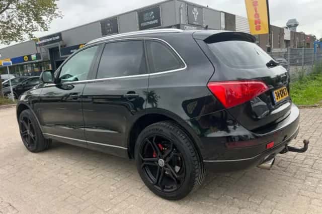 Audi Q5 (2010) thumbnail 4
