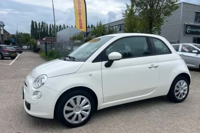 Fiat 500 (2014) thumbnail 2