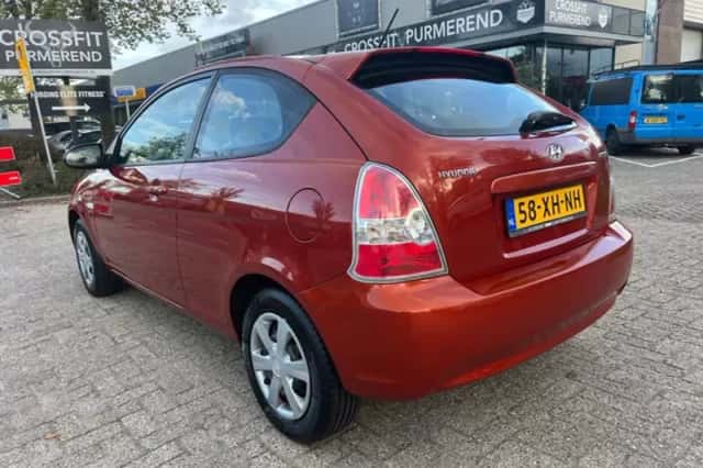 Hyundai Accent (2007) thumbnail 5