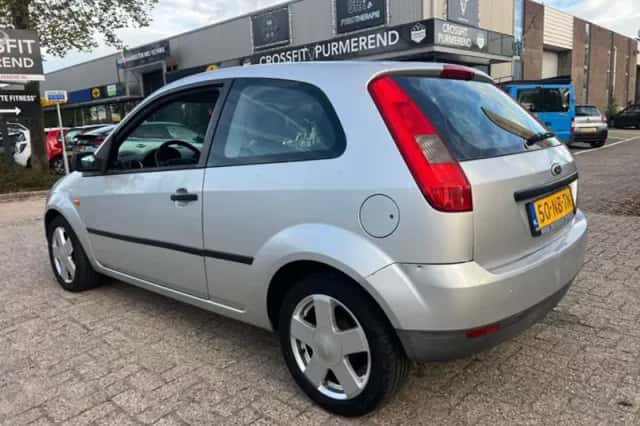 Ford Fiesta (2003) thumbnail 3