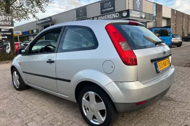 Ford Fiesta (2003) thumbnail 4