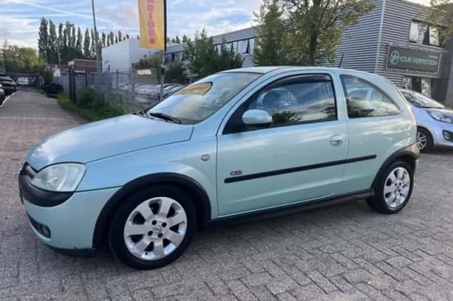 Opel Corsa (2001) thumbnail 2