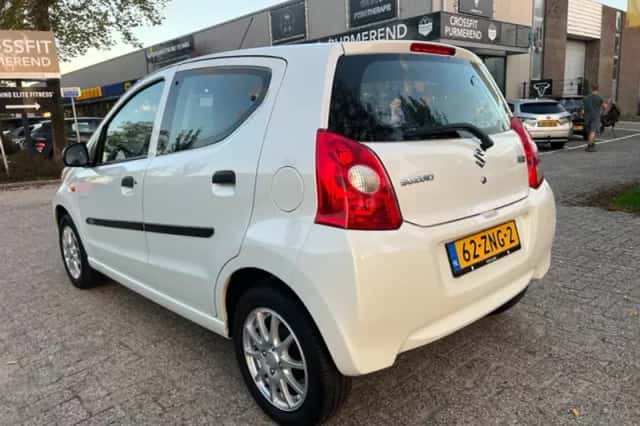 Suzuki Alto (2013) thumbnail 3