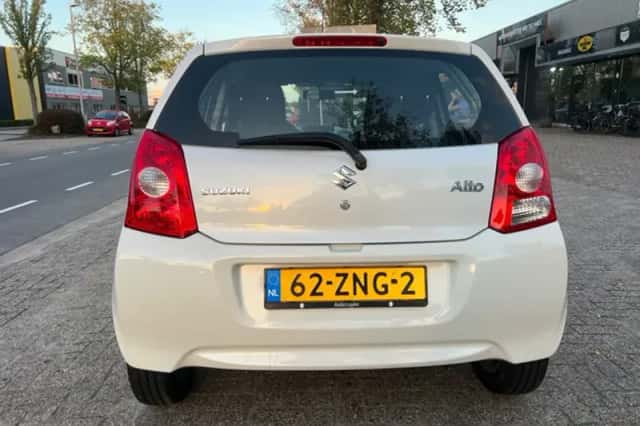 Suzuki Alto (2013) thumbnail 4