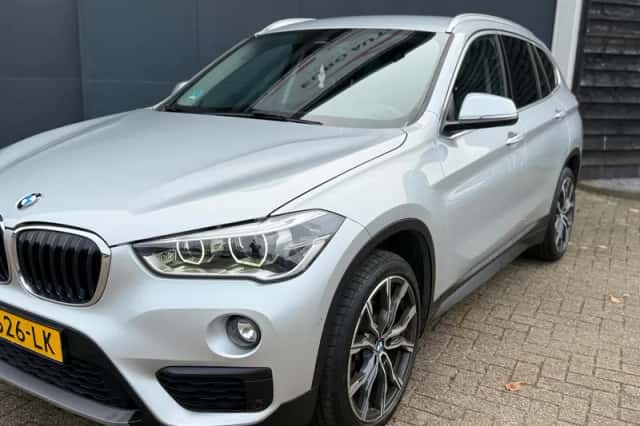 BMW X1 (2019) thumbnail 3