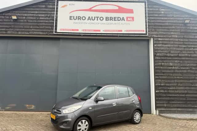 Hyundai i10 (2011) thumbnail 1