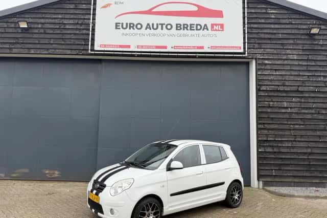 Kia Picanto (2011) thumbnail 1