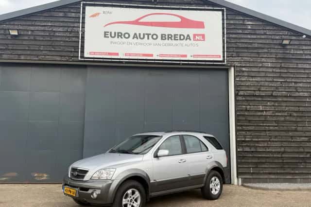 Kia Sorento (2004) thumbnail 1
