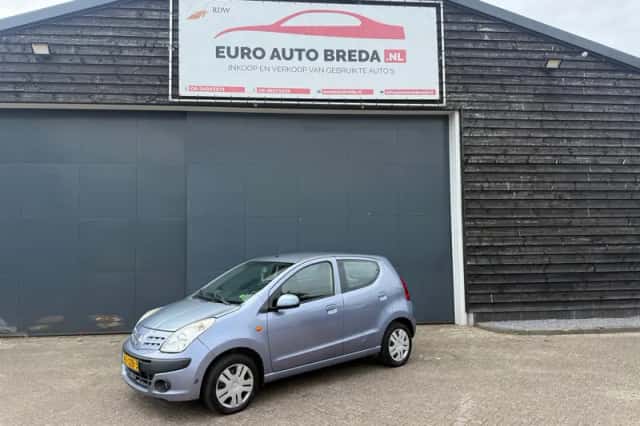 Nissan Pixo (2009) thumbnail 1