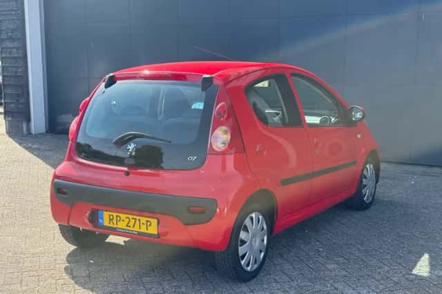 Peugeot 107 (2007) thumbnail 4